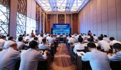 ������ϵ�б���֮�� ��