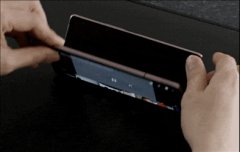 折叠屏手机纷纷登场三星